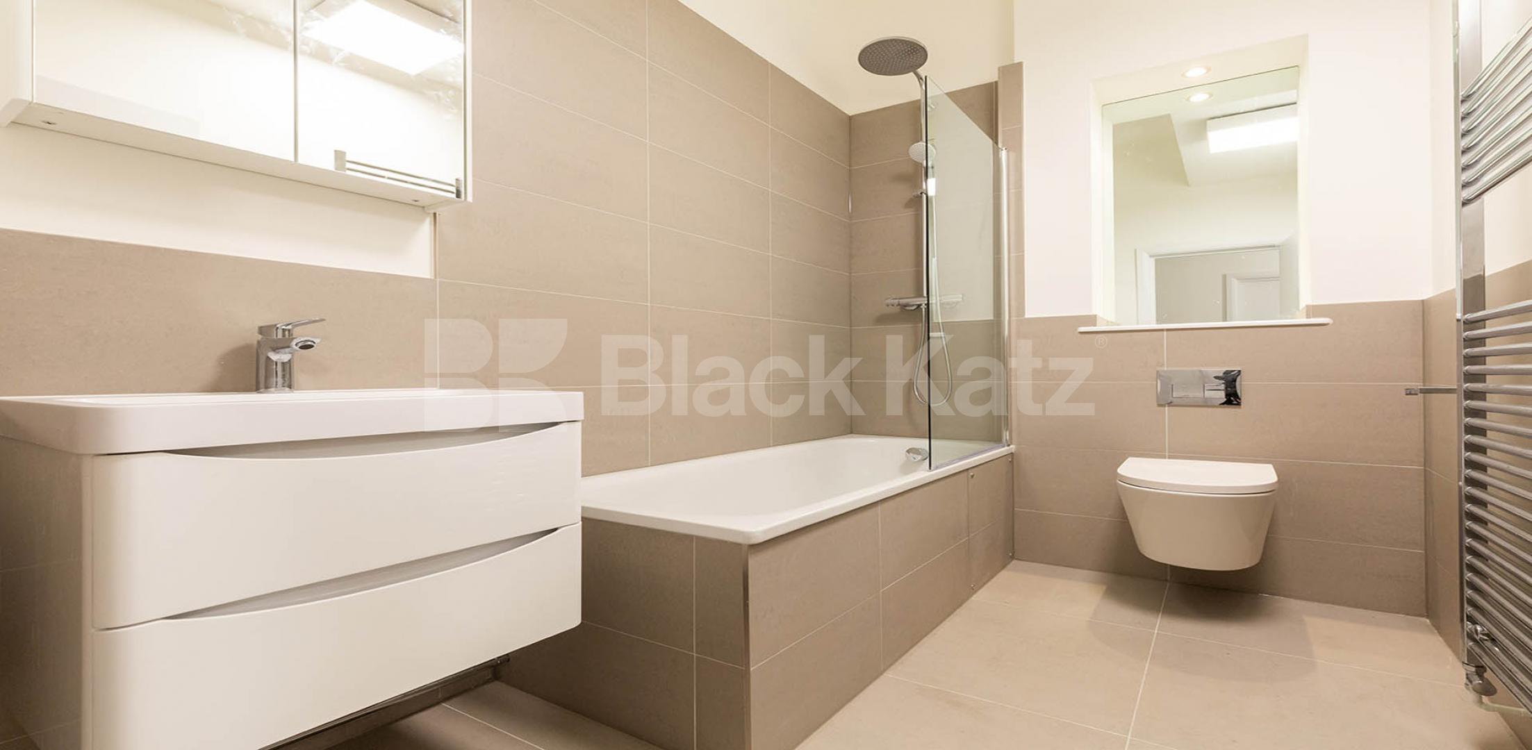 			STUNNING 1 BED WAREHOUSE APARTMENT, 1 Bedroom, 1 bath, 1 reception Flat			 ABILITY PLAZA-KINGSLAND ROAD, DALSTON/HAGGERSTON